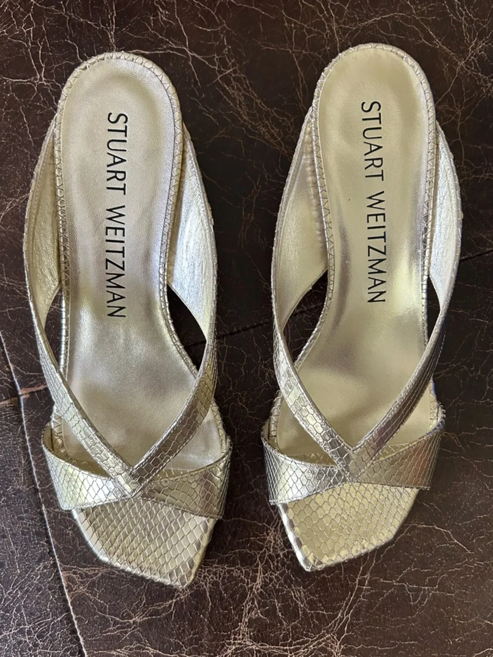 Stuart Weitzman Miami Wedge Slide Sandals Metallic Snake Print Textured Gold - Picture 3 of 11